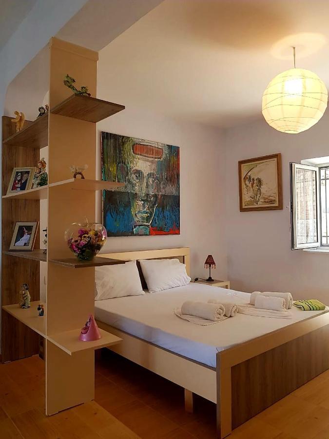 Aira Apartment Himarë Extérieur photo