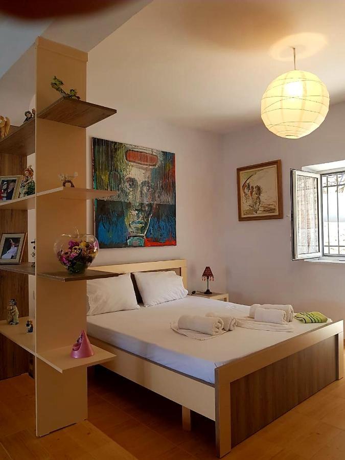 Aira Apartment Himarë Extérieur photo